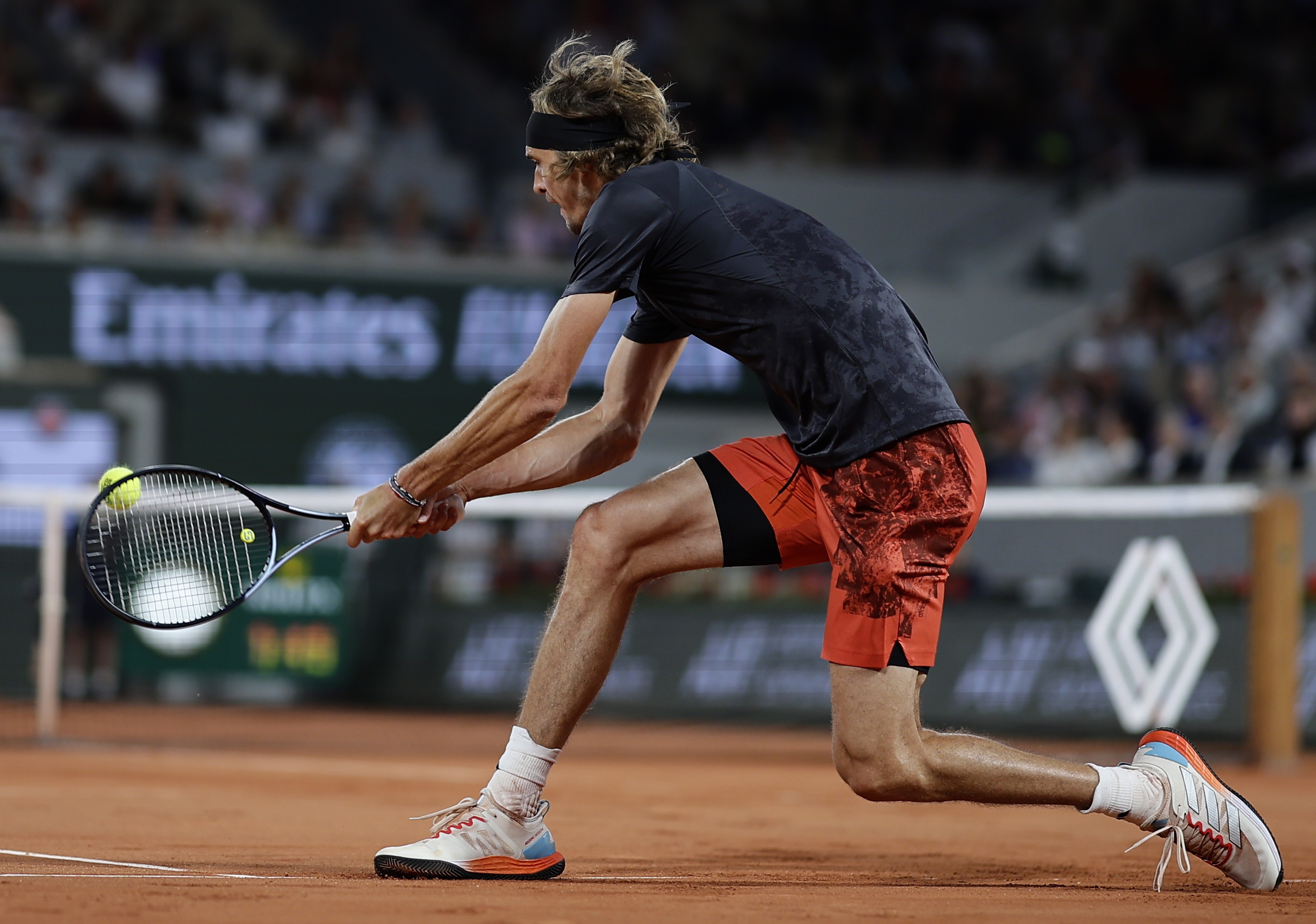 PG电子试玩官网-法国网球队翻盘欧洲网球队，兹维列夫关键制胜的简单介绍