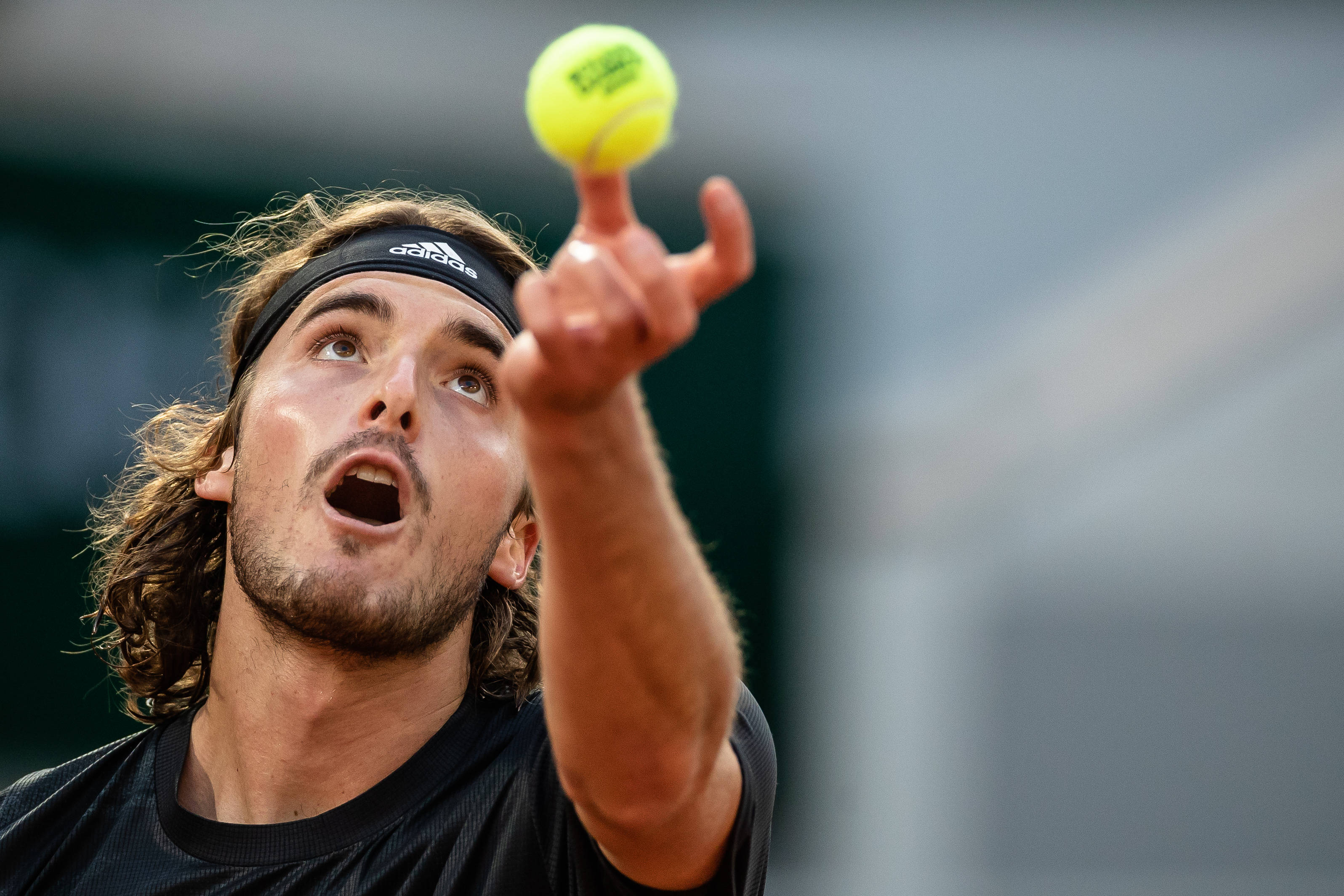 PG电子娱乐官网下载-包含西班牙网球队血洗法国网球队，西西帕斯制霸全场的词条