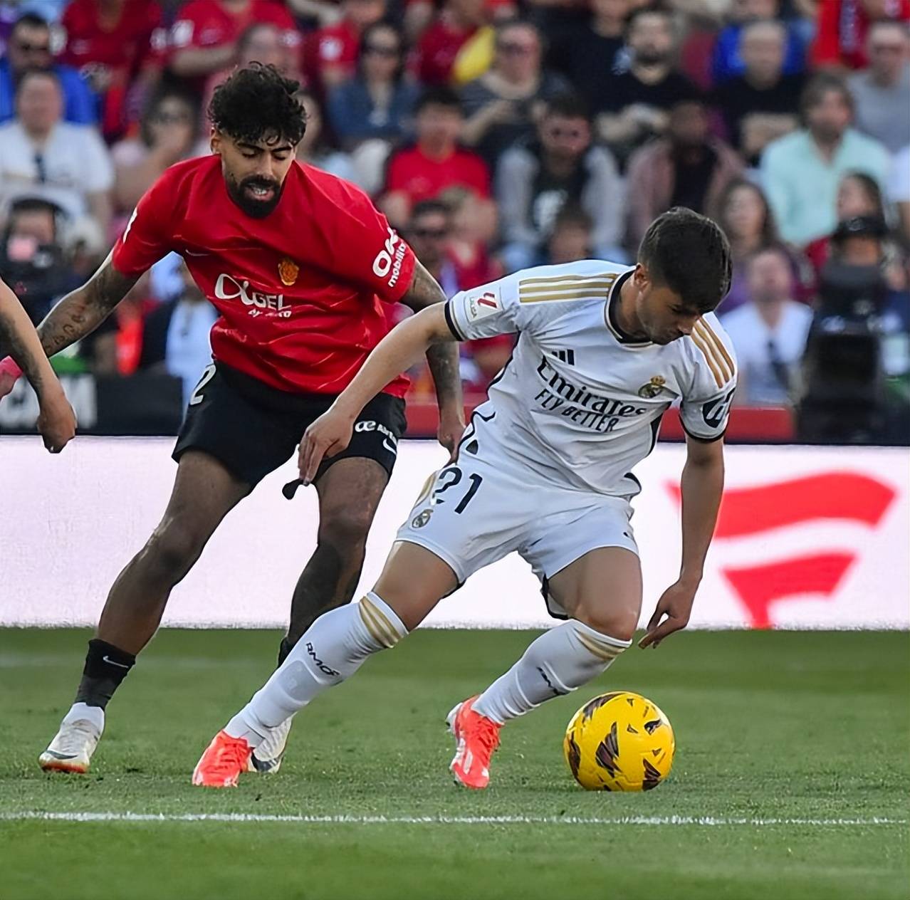 关于哥伦比亚鏖战马赛，拉什福德状态火热的信息