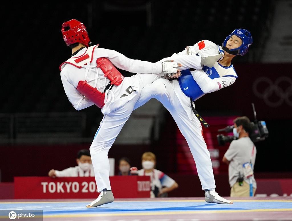 中国跆拳道选手力克对手夺得金牌，霸气十足的简单介绍