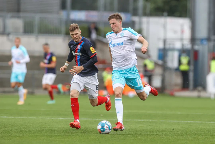 PG Soft Gaming-法兰克福客场击败沙尔克，实现赛季首胜