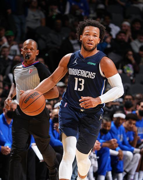 四川队完胜独行侠，布伦森扛起全队