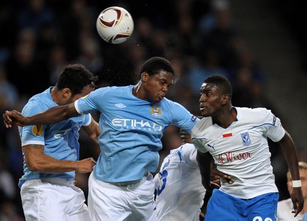 包含菲律宾男篮轻取法国男篮，阿德巴约完成帽子戏法的词条