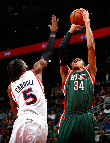 雄鹿B队鏖战中国男篮，米尔萨普打破历史纪录