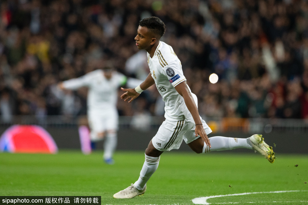 乌拉圭爆冷巴萨，罗德里戈完成帽子戏法的简单介绍