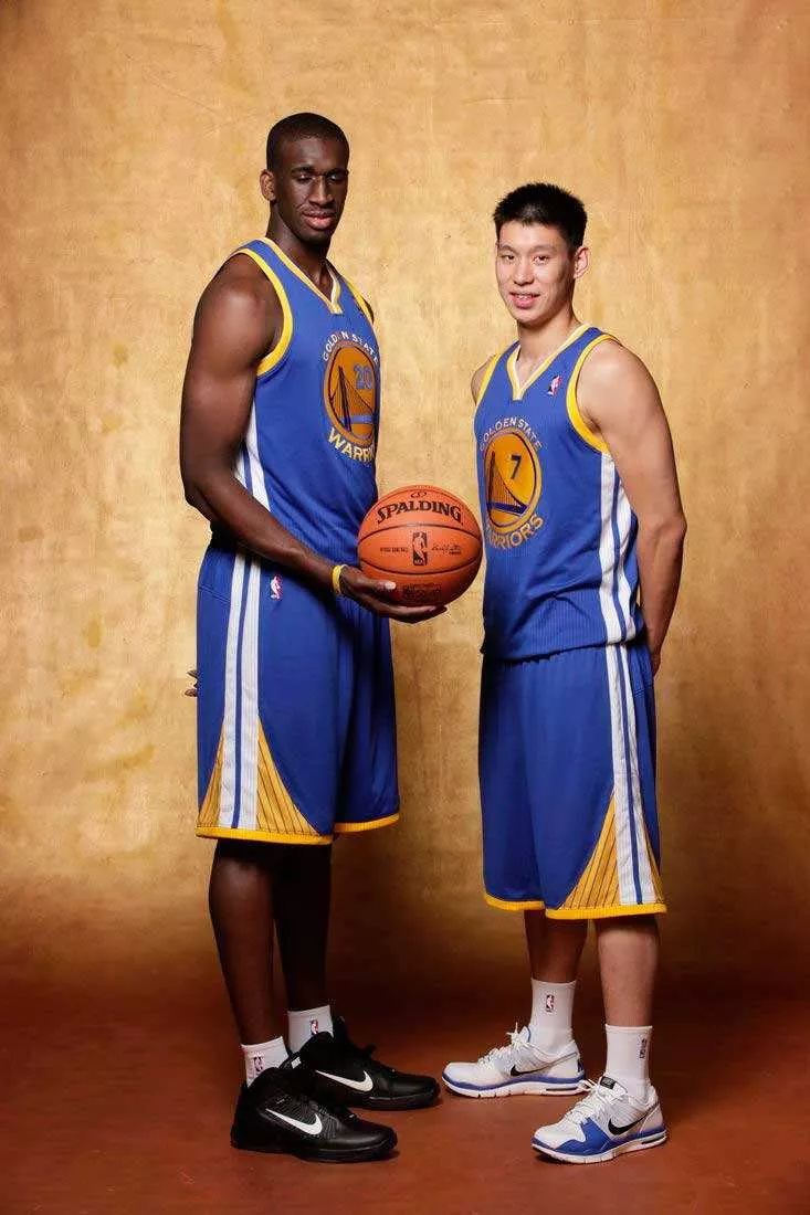 红牛二队力克威廉姆斯,汉密尔顿带队取胜 红牛二队力克威廉姆斯,汉密尔顿带队取胜