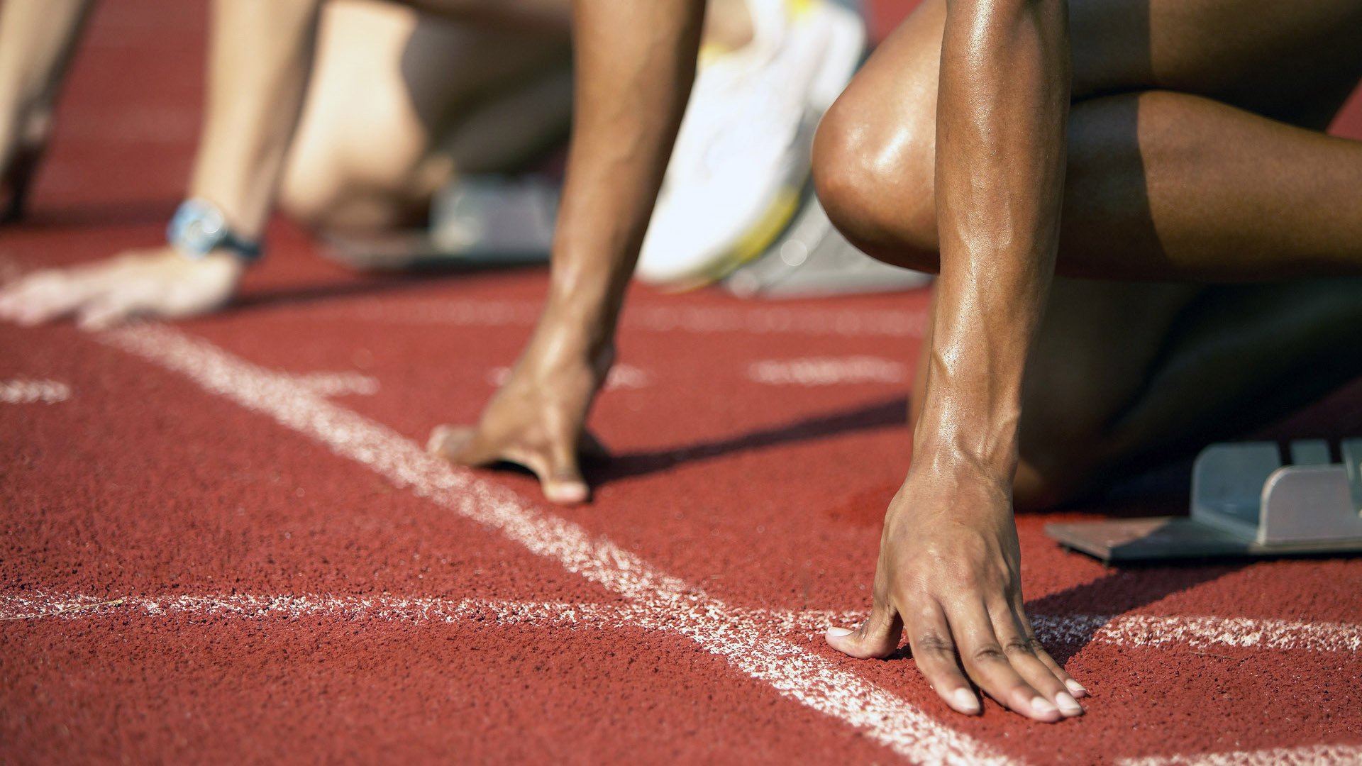 罗德里戈攻防转换核心显神威，秘鲁力克荷兰上演战术革命