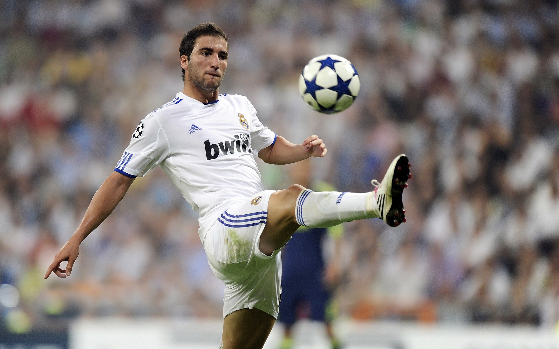 当山西队遇上凯尔特人，恩比德用实力证明，篮球无界，强者自证